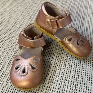 Livie & Luca. Petal Dew Drop Sandal in Rose Gold. Size 8